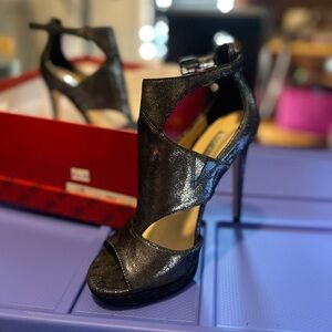 Guess Shimmering Black Heels